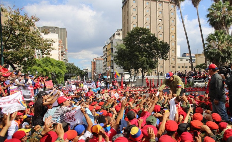 El mandatario reconoció el espíritu de patriotismo y valentía del pueblo chavista ante las adversidades de la guerra económica provocada por grupos opositores y fuerzas extranjeras imperialistas.