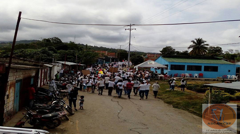 Los catatumberos hicieron un llamado al Gobierno nacional, departamental, a las diferentes instituciones, a las organizaciones sociales defensoras de derechos humanos y a los colombianos en general a que unan esfuerzos para alcanzar la paz y evitar que siga la violencia.