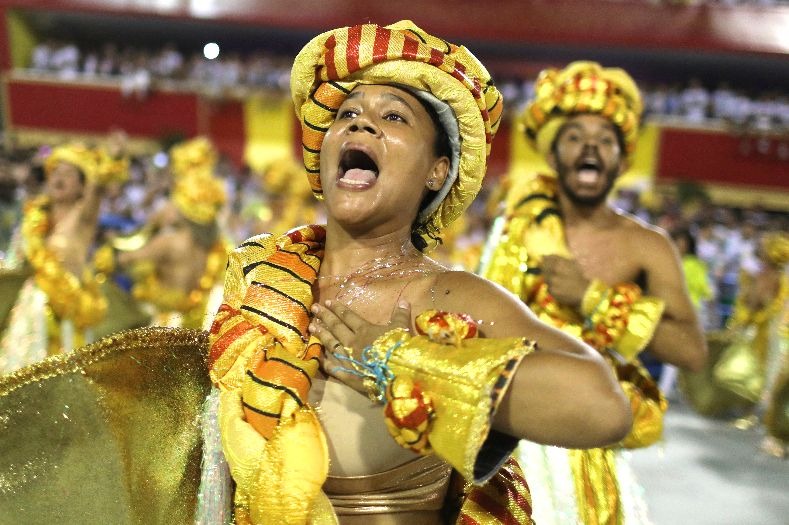 A group from Paraiso do Tuiuti samba school performs during the first night of the parade at the Sambadrome in Rio de Janeiro, Brazil February 12, 2018.