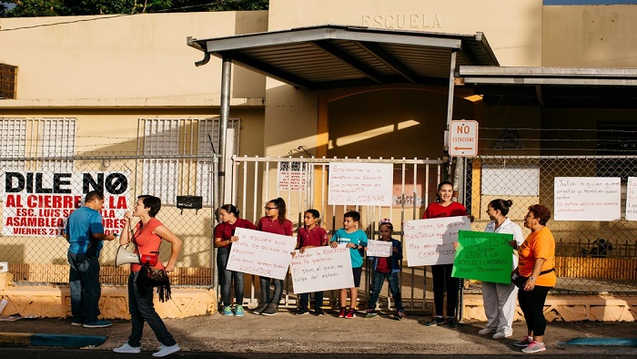 La Asociación de Maestros de Puerto Rico rechazó la medida e instó al Gobierno a evaluar el cierre de las escuelas.