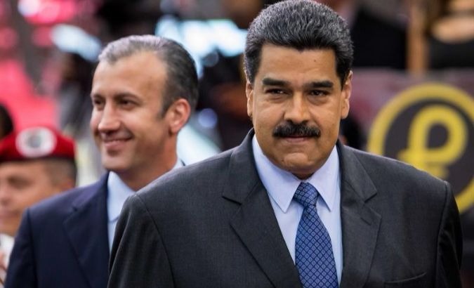 President Nicolás Maduro leads launch of Petro's presale and initial offer.