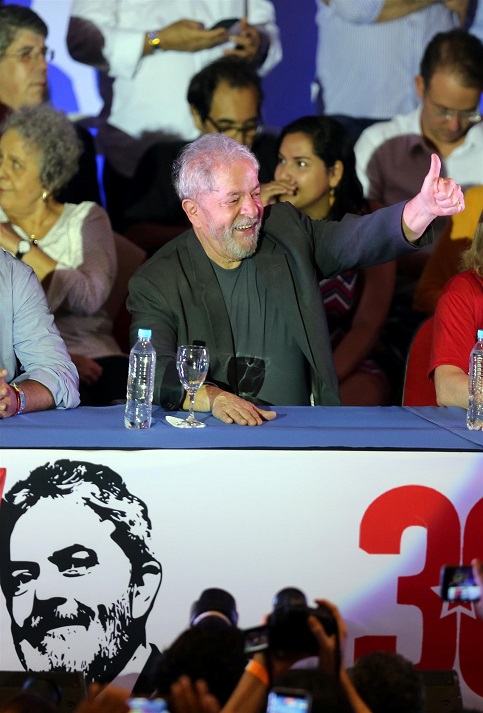 El PT de Brasil celebra 38 años de existencia defendiendo el derecho de su fundador Luiz Inácio Lula da Silva a concurrir como candidato presidencial.