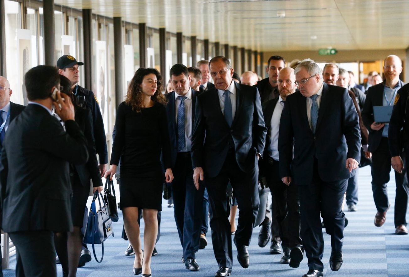 En su visita a Ginebra, el canciller ruso sostuvo un encuentro con el enviado especial de las Naciones Unidas para el conflicto sirio, Staffan de Mistura.