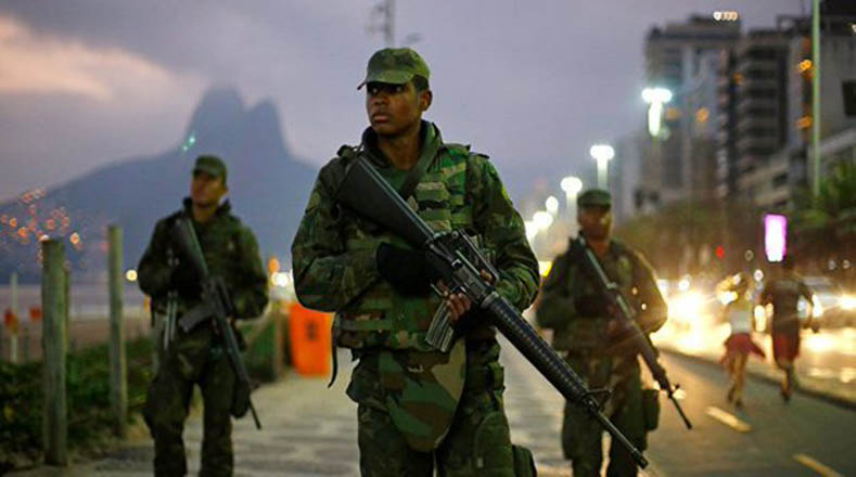 Esta es la primera intervención militar desde 1985 en Río de Janeiro. 