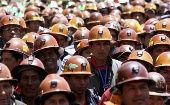 A Bolivian miner trapped for more than 26 hours without food or water in the San Jose mine under the city of Oruro has been rescued.