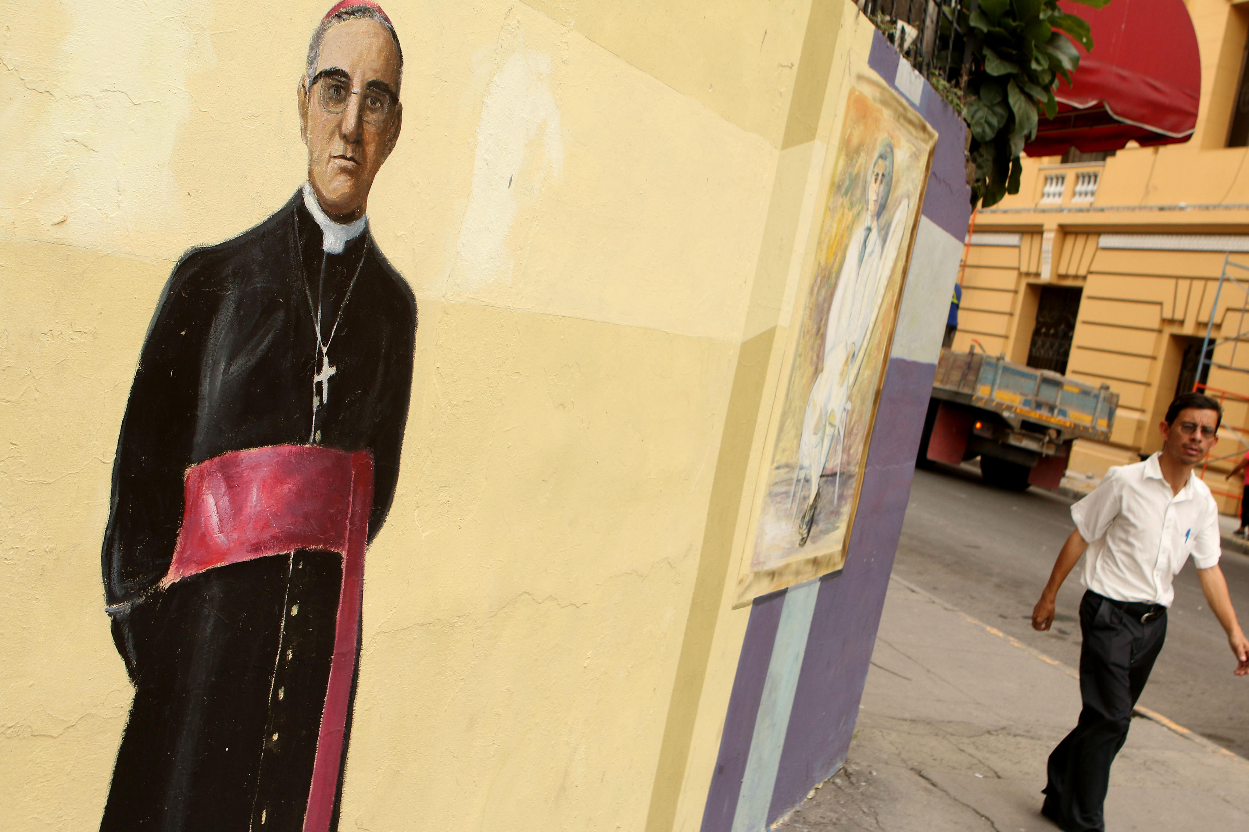 Arnulfo Romero siempre denunció la violencia y estuvo a favor de las víctimas de la guerra civil en El Salvador.