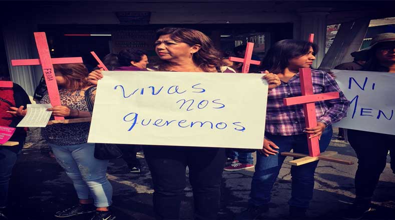 En México, mujeres protestan para exigir más seguridad por una vida libre de violencia ya que en el país existen cifras alarmantes de feminicidio.