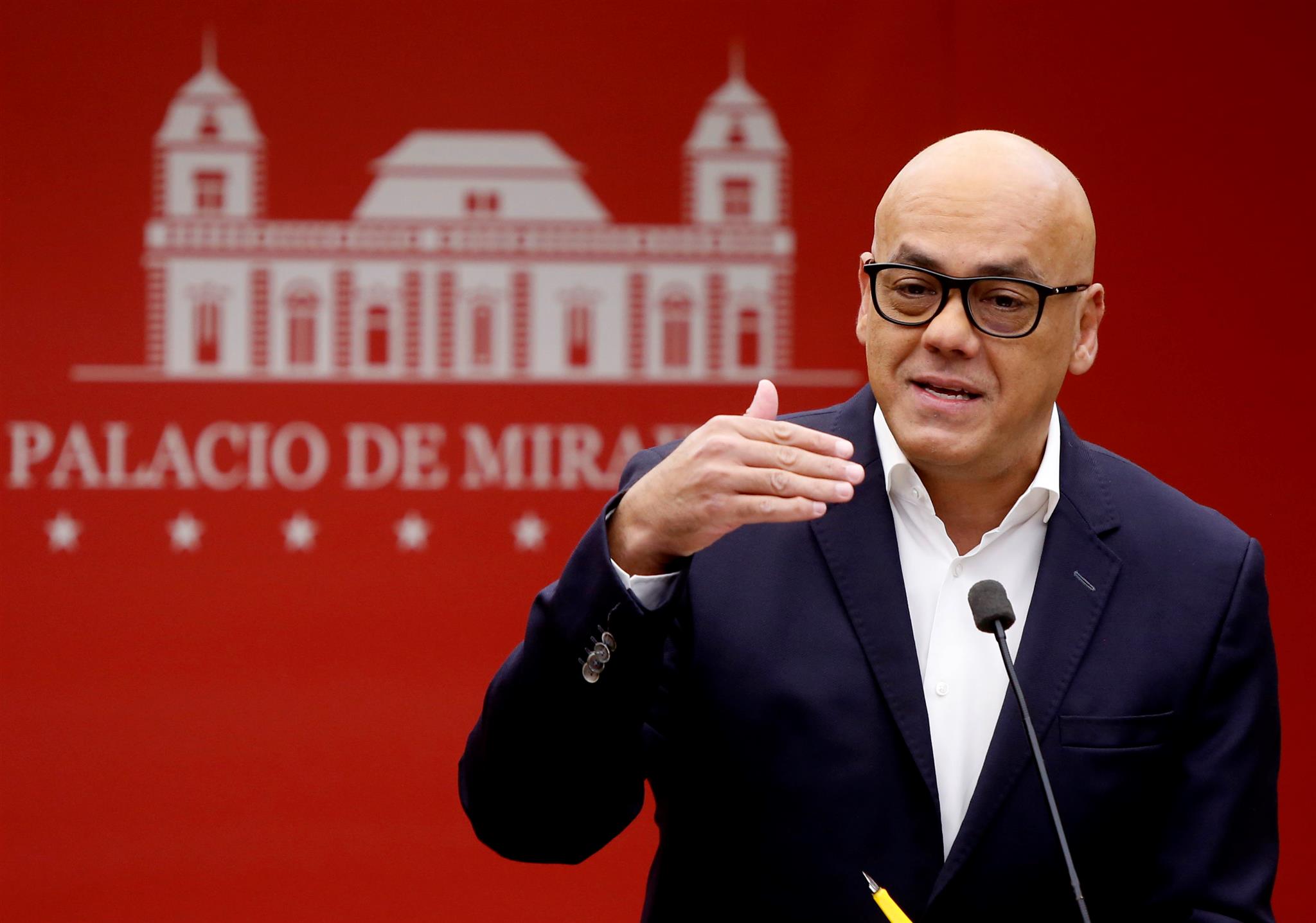 El ministro venezolano considera que el uso de tarjetones fotocopiados en las elecciones parlamentarias e interpartidistas de Colombia impiden la realización de una auditoría.