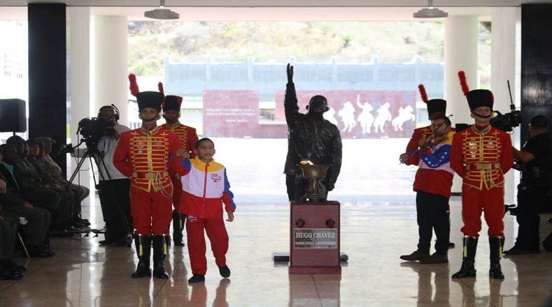La caravana comandada por el constituyente Diosdado Cabello fue hecha en representación de la llama sagrada que emanaba el líder de Venezuela.