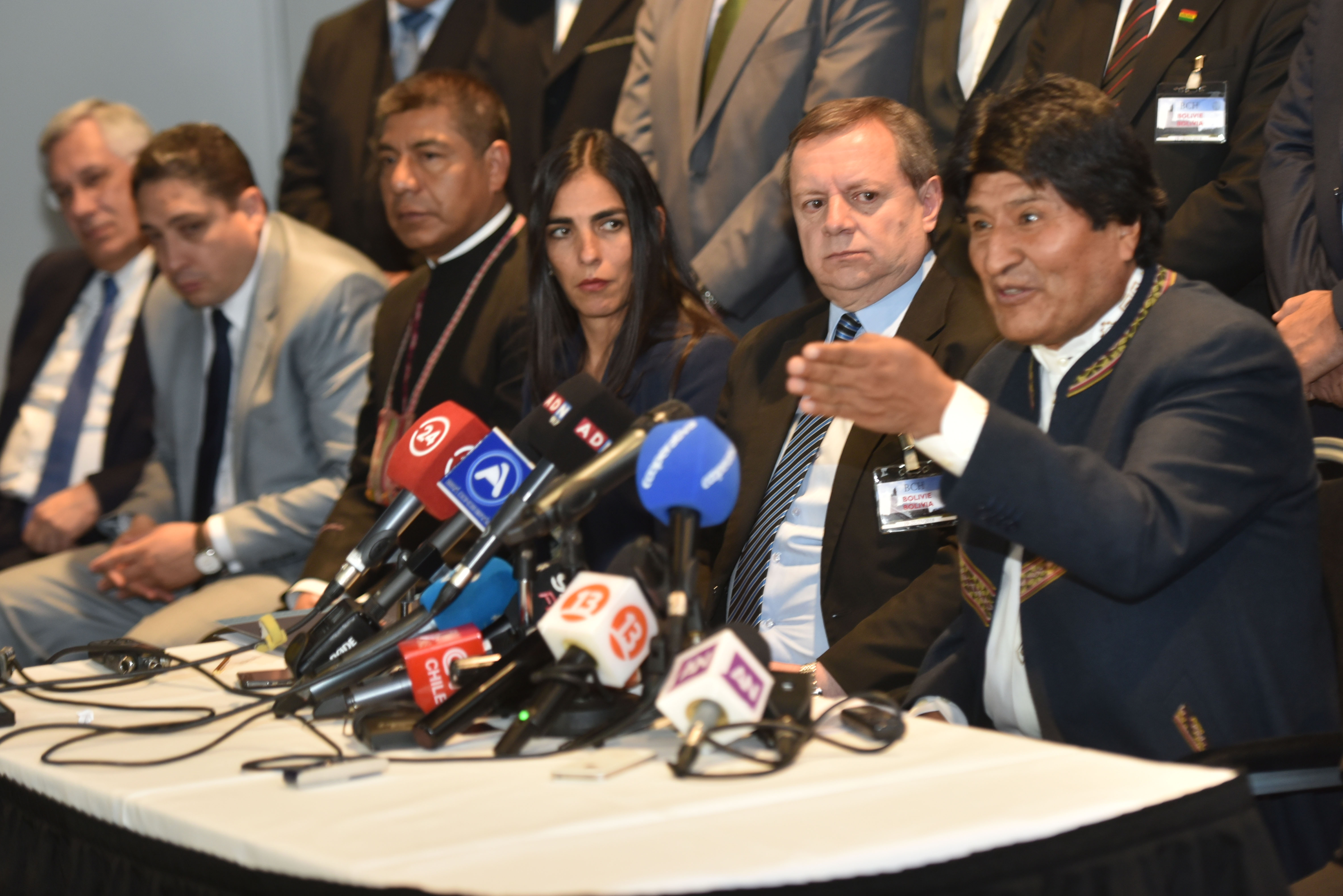 Evo Morales durante una rueda de prensa desde La Haya invitó a crear condiciones para negociar nuevamente con Chile.