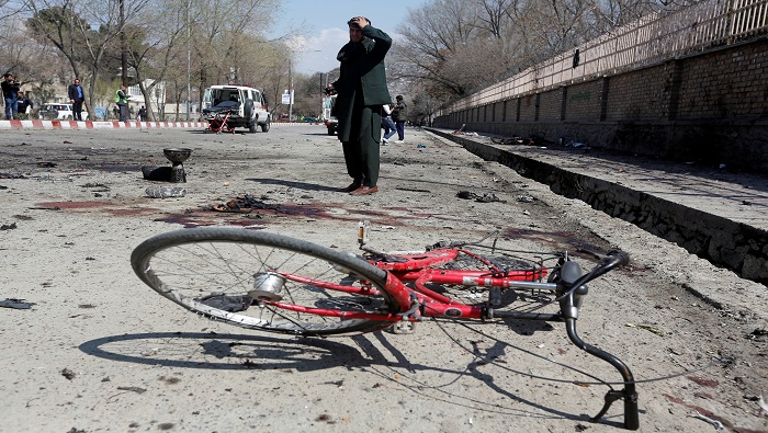 El ataque ocurrió en las cercanías de la Universidad de Kabul, en la capital afgana.