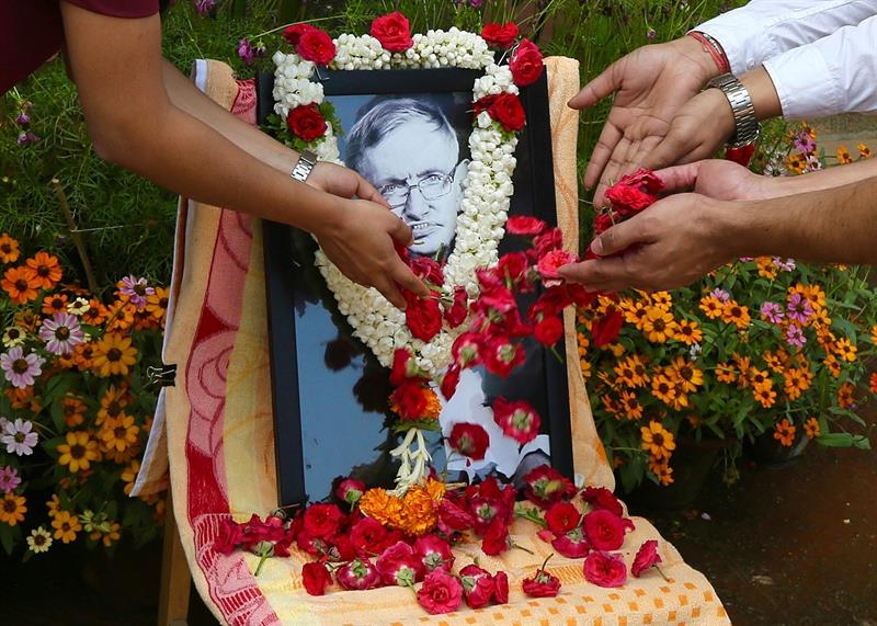 Members of the Indian Institute of Science pay tribute to late scientist Stephen Hawking. Bangalore, India. March 15, 2018.