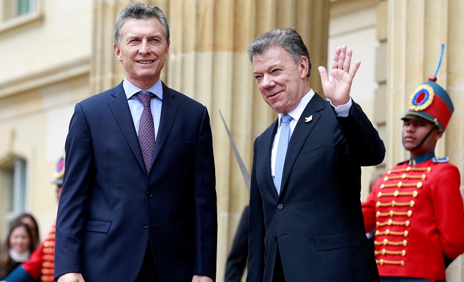 Mauricio Macri and Juan Manuel Santos say they will skip the summit if Peru does not resolve its political crisis.