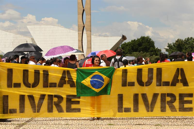 La caravana de Lula por el sur de Brasil termina el próximo 27 de marzo.