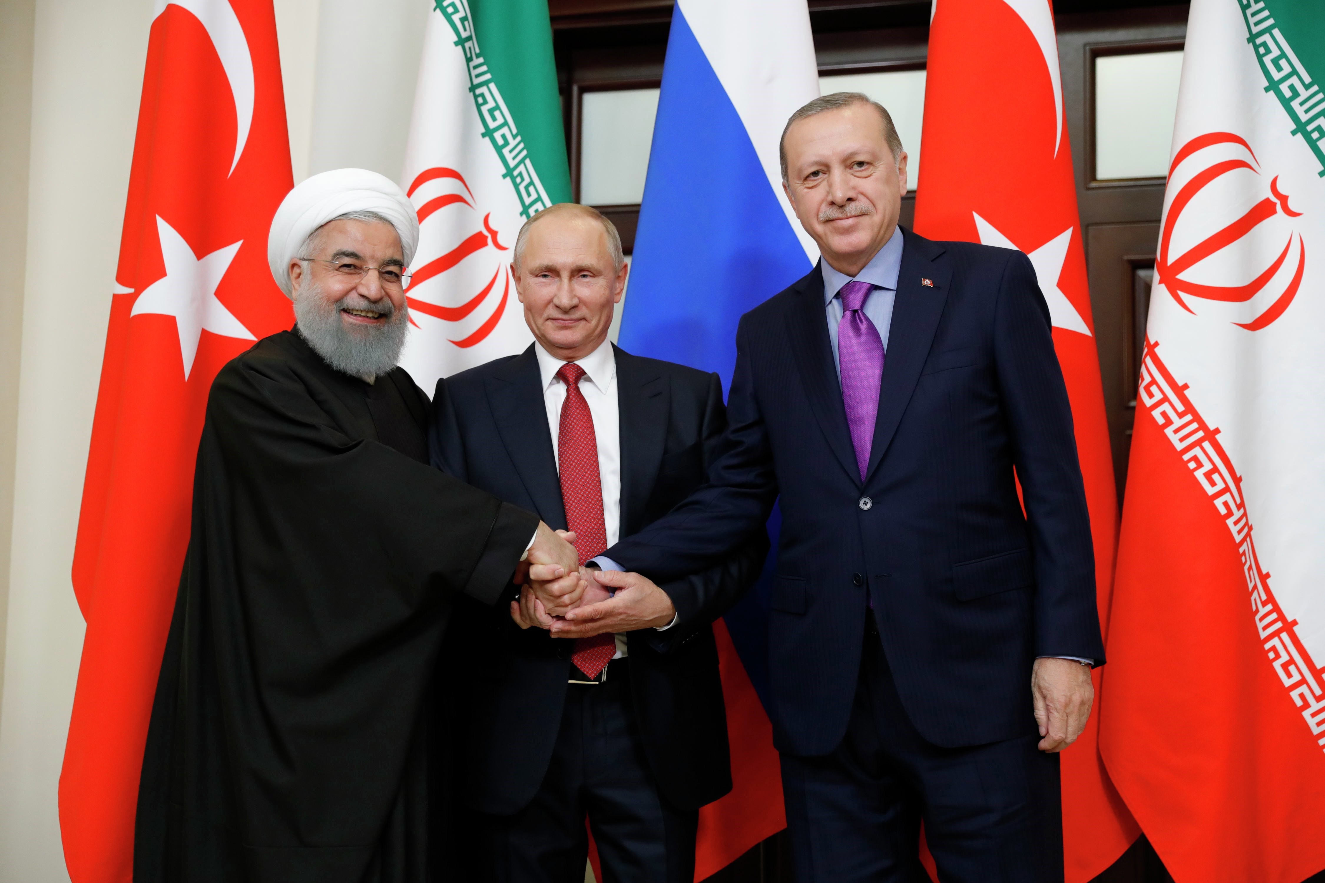 El 22 de noviembre de 2017 tuvo lugar la primera reunión en Sochi para tratar la guerra en Siria.