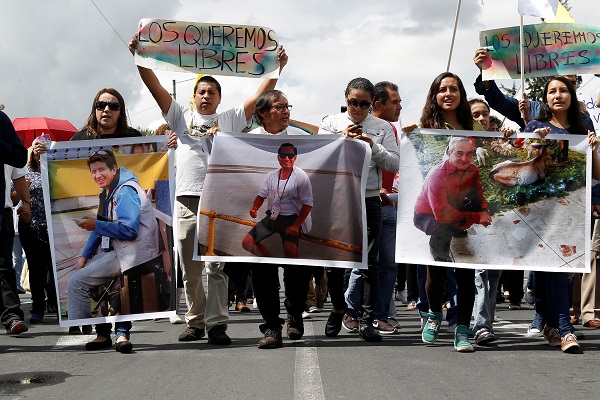 In a separate incident, three Ecuadorean journalists were kidnapped last week on the Colombian border, prompting public protests.
