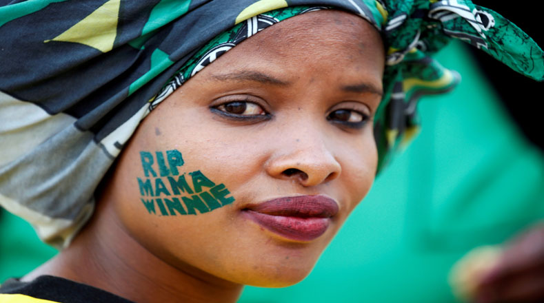  El acto central se realizó en el estadio de Soweto, en Johannesburgo. "Mama Winnie" es considerada la madre de la nación por su destacada lucha por la libertad.   