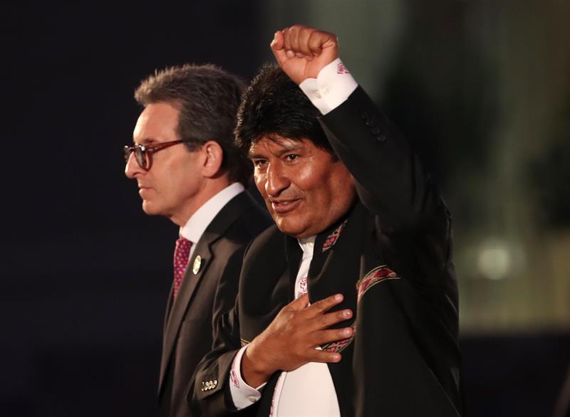 Bolivian President Evo Morales arrives to Lima for the opening ceremony of the Summit of the Americas. April 13, 2018.