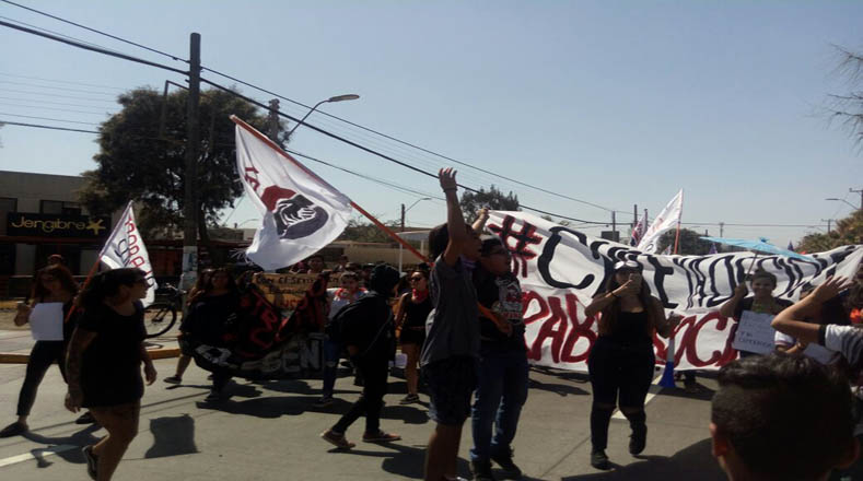 Horas antes de la concentración, el presidente Piñera exhortó a los estudiantes a "marchar por cosas que valgan la pena".