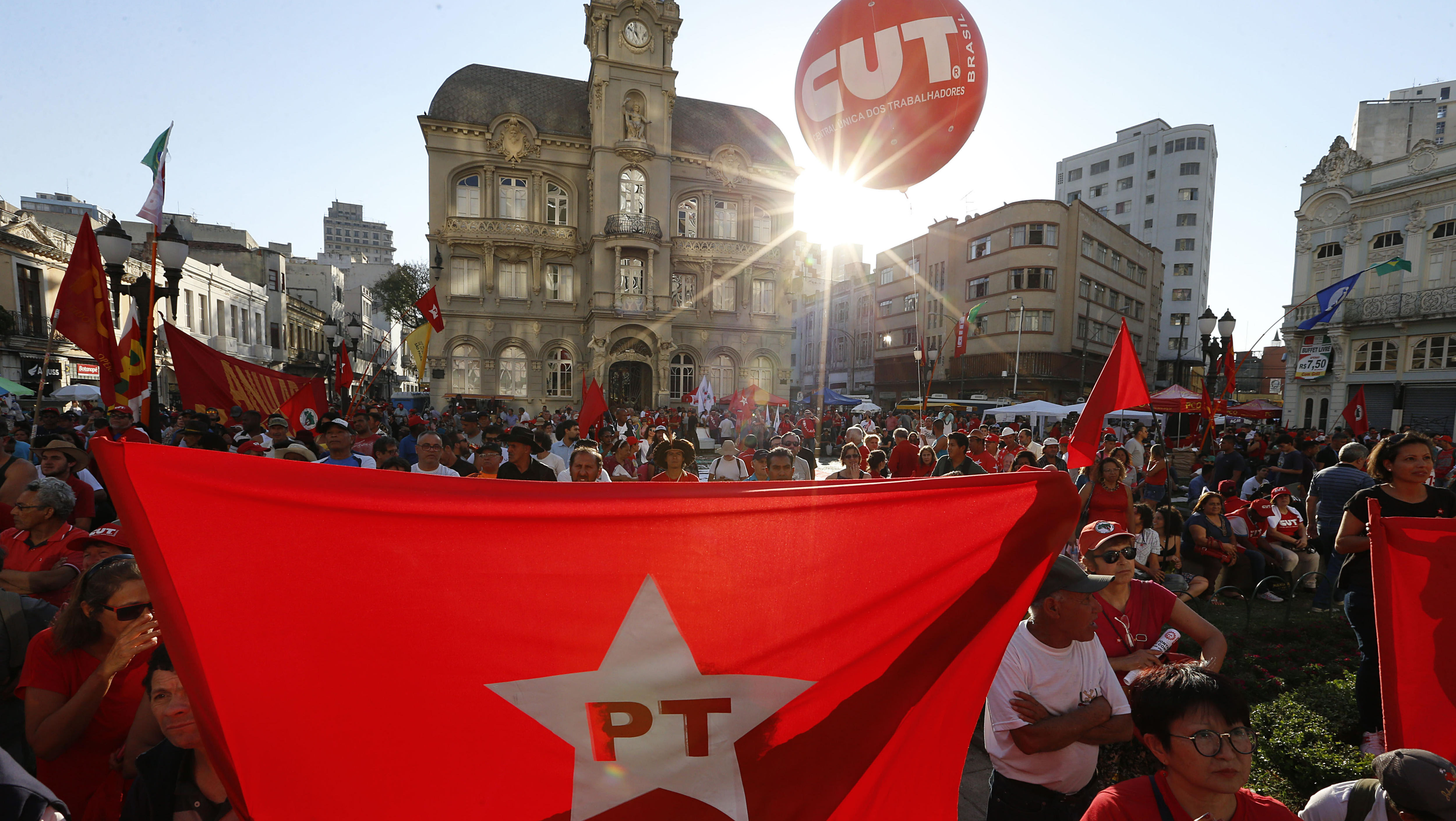 El evento en apoyo a Lula se realizará en dos ciudades del país suramericano, Curitiba y São Paulo.