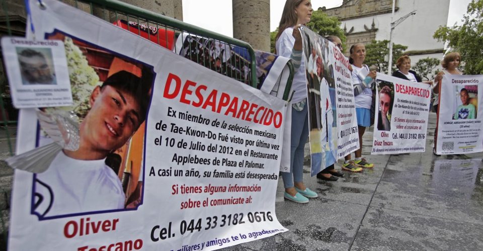 Ciudadanos reclaman al Estado la aparición con vida de desaparecidos