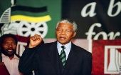 El líder surafricano Nelson Mandela falleció el 5 de diciembre de 2013, a los 95 años de edad.