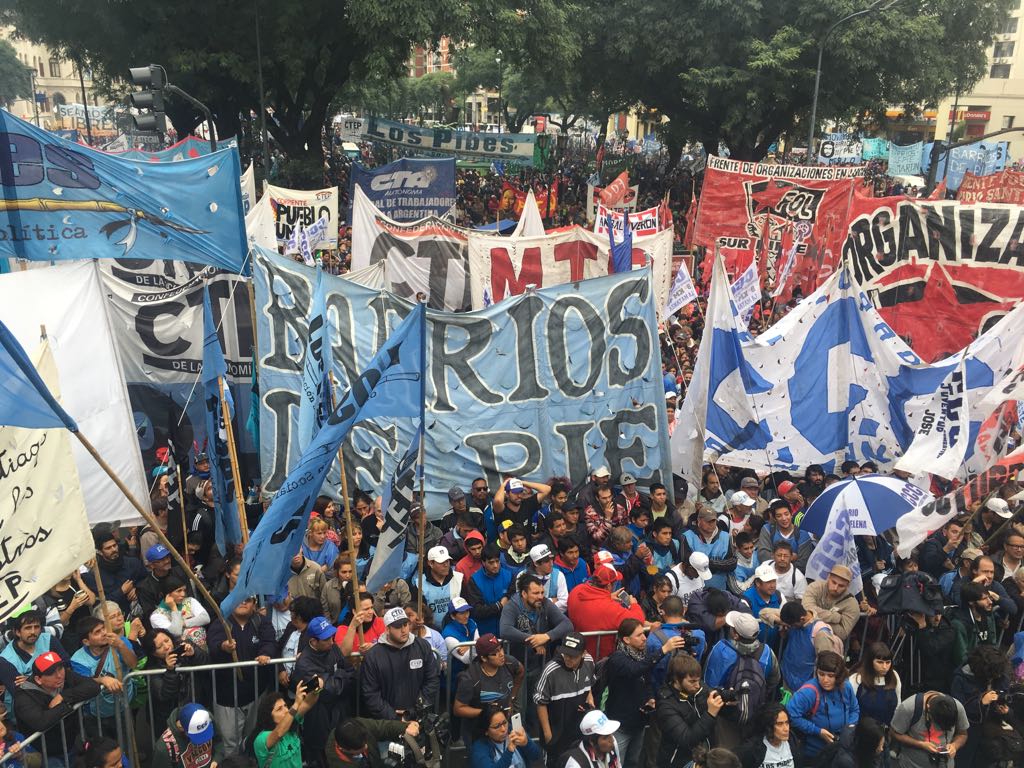 Los sindicatos argentinos invitan a todas las organizaciones para que marchen a favor de los derechos laborales.