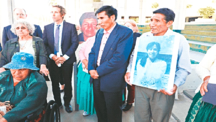 El juicio fue interpuesto el pasado 5 de marzo en EE.UU. por familiares de las víctimas de la masacre de octubre de 2003.