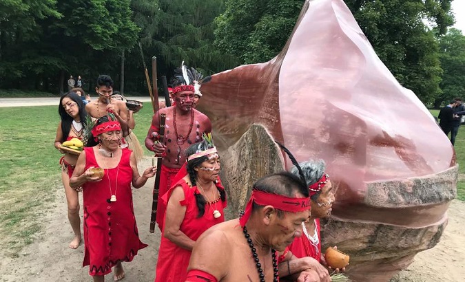 Pemon people performed a cleansing ritual prior to the stone's return.