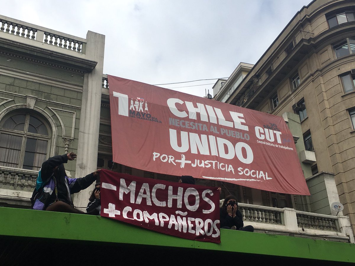 Unas 15 universidades de Chile realizaron paro y concentraciones para apoyar la protesta.