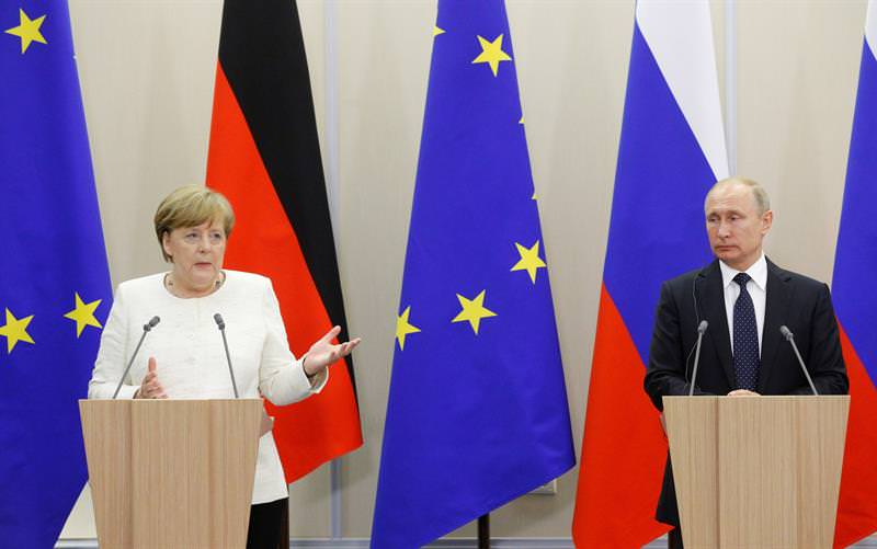 Putin y Merkel condenaron las sanciones de EE.UU. a Irán