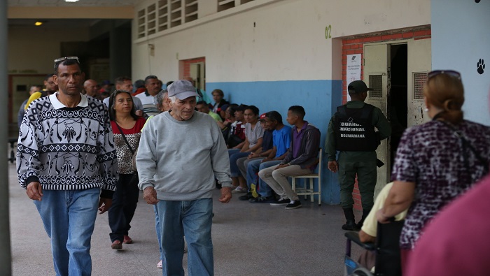 Lucena pidió a los venezolanos ejercer su derecho al voto.