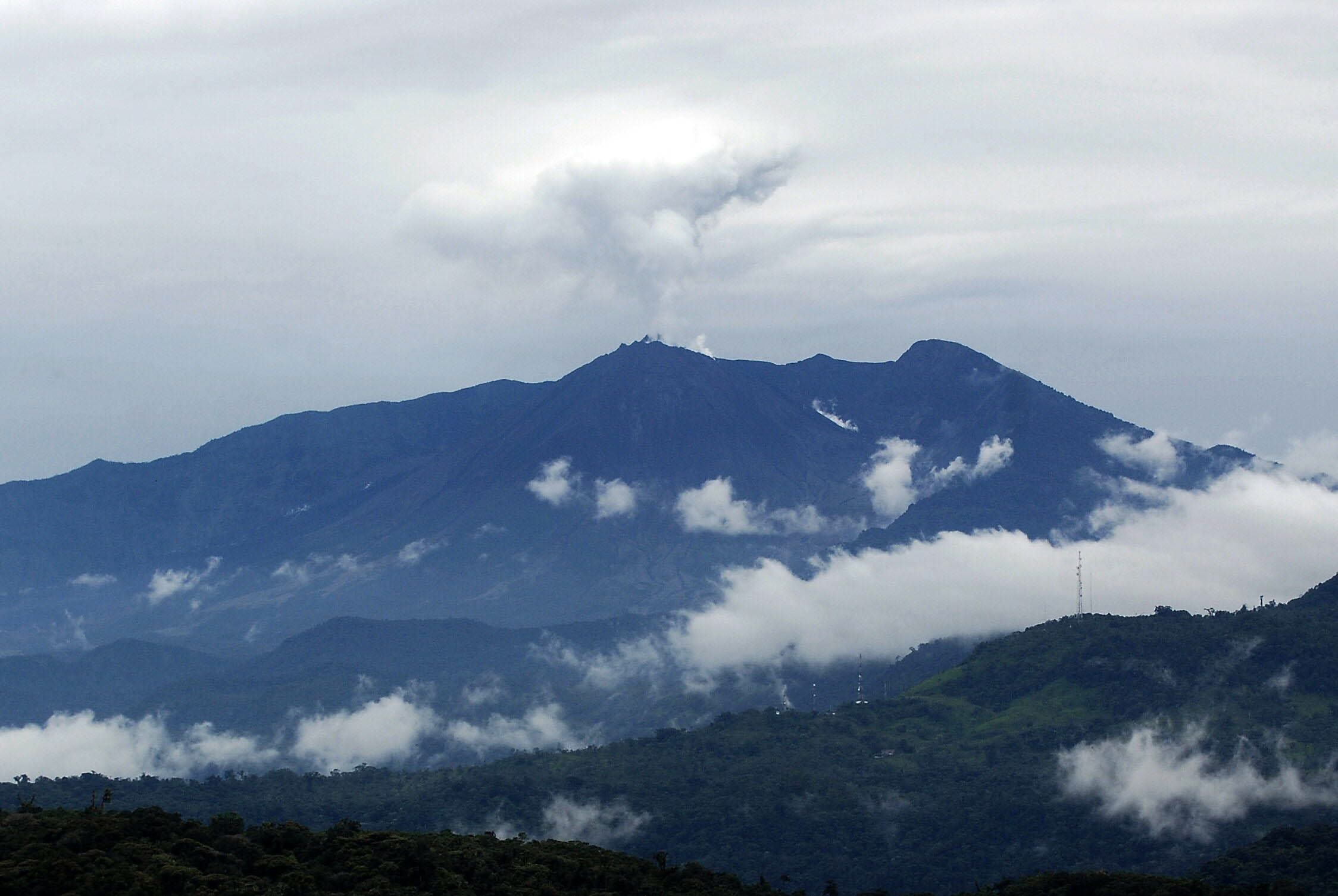 Los más recientes reportes señalan que el volcán tiene un nivel de actividad alta.