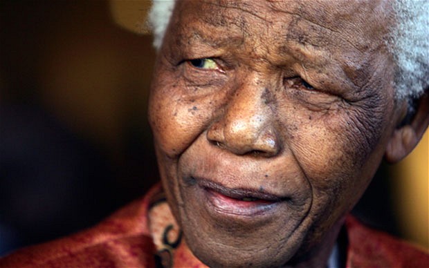 Nelson Mandela se convirtió el 9 de mayo de 1994 en el primer presidente negro de Sudáfrica.