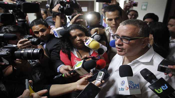 Mauricio Funes repudió el proceso en su contra.