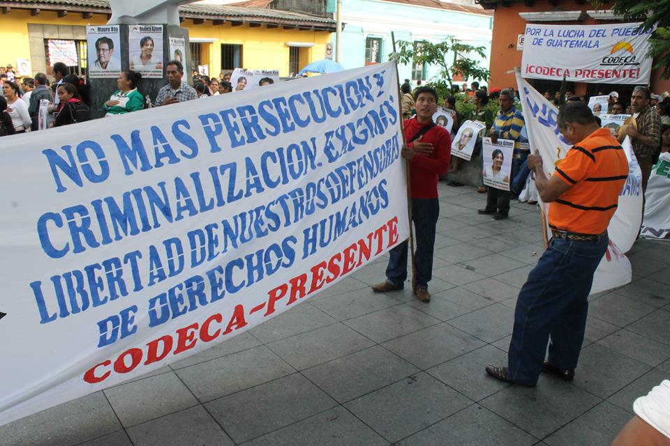 ¿Quiénes y por qué están asesinando a defensores comunitarios de derechos en Guatemala?