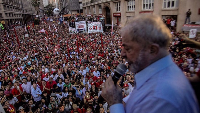 La defensa de Lula busca que el exmandatario continúe enfrentando el proceso judicial en libertad.