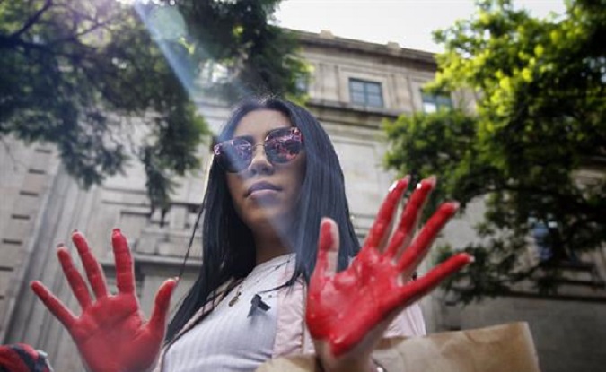 Transgender activists protest in front of Mexico's Supreme Court on Wednesday 20, 2018