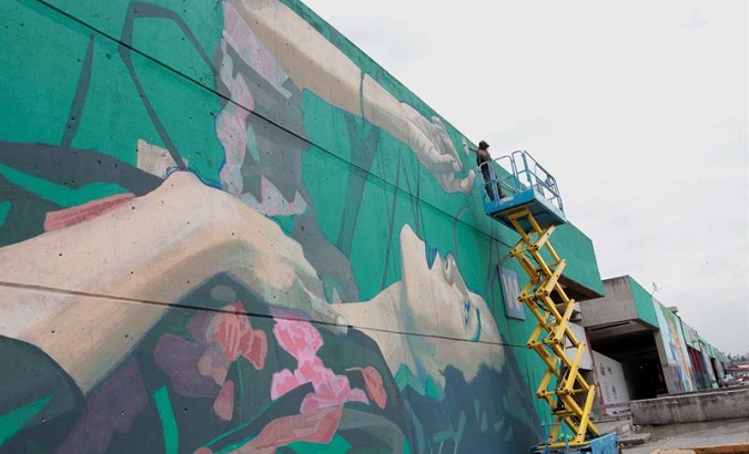 Mexico: Artists Cover World's Largest Market In Murals