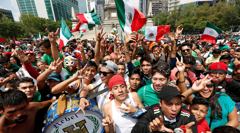 México no ha dejado de sorprender en este Mundial y obtuvo su segunda victoria ante Corea del Sur, marcador celebrado por los aztecas en el monumento del Ángel de la Independencia.