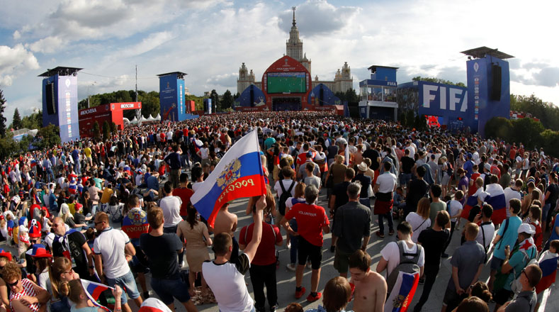 Miles de personas han asistidos a los Fan Fest para observar los partidos del Mundial Rusia.