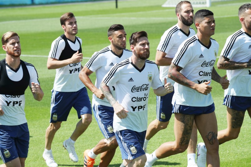 Argentina buscará empezar de cero en la Copa tras superar una accidentada Fase de Grupos.