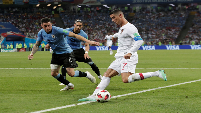 La selección de Uruguay fue la primera de Latinoamérica en clasificar a cuartos de final y lo hizo invicta tras vencer 2-1 a Portugal.