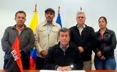 Actualmente, el ELN se mantiene en la mesa de diálogo con el gobierno de Colombia, al tiempo que denuncia la persecución y asesinato de líderes sociales. 