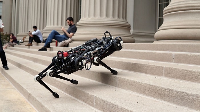 Cheetah 3 es el nombre del nuevo perro robot que ha sido sometido a diversas pruebas de equilibrio.