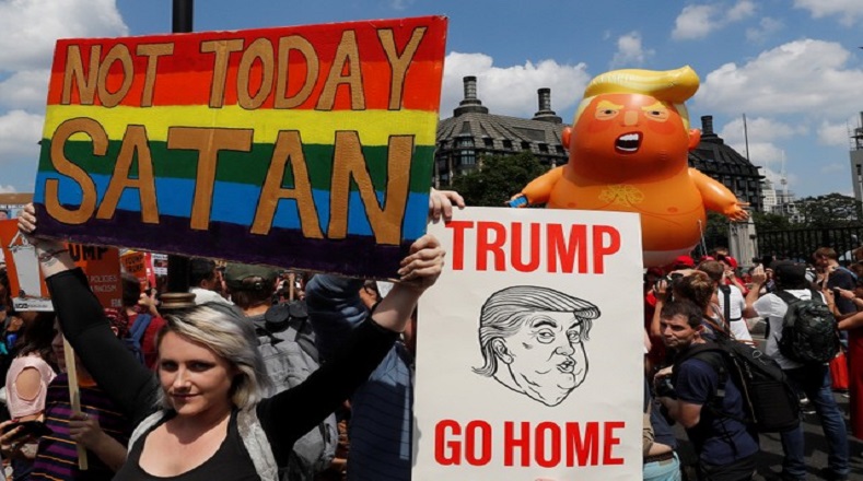 Habitantes de todas las latitudes de Reino Unido se congregaron en Londres para objetar enérgicamente la visita del presidente estadounidense, Donald Trump al país.