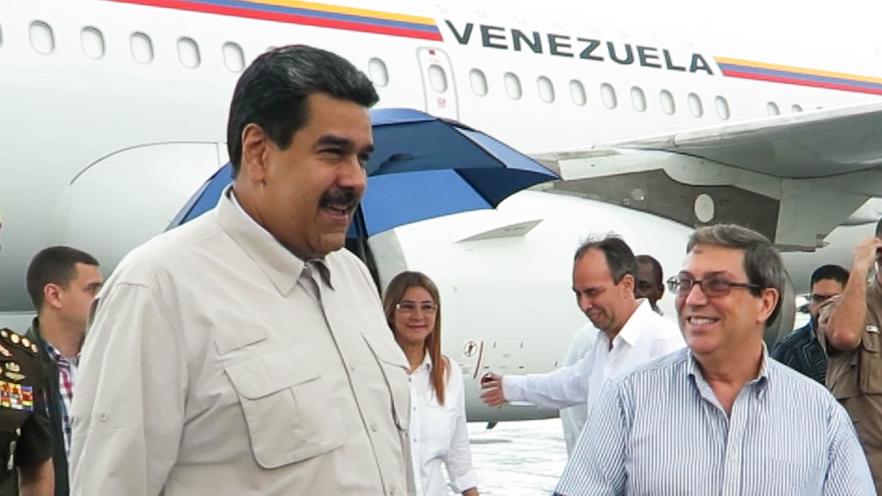El mandatario venezolano fue recibido por el ministro de Relaciones Exteriores de Cuba, Bruno Rodríguez