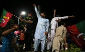 Seguidores de Khan ya celebran desde este jueves el resultado que lo acercan al cargo de primer ministro.