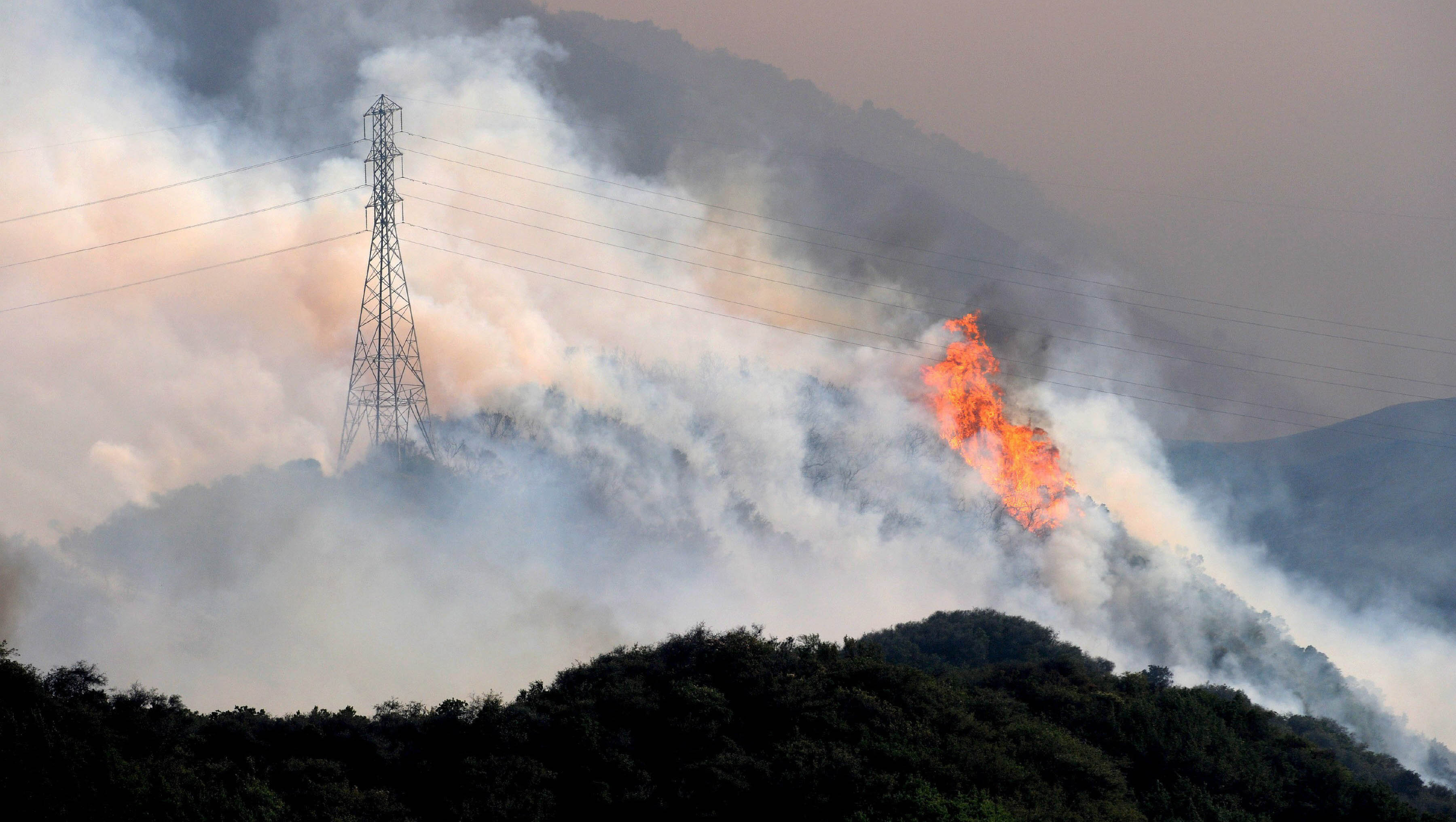 Unas 36.000 hectáreas de terreno en el condado de Shasta han sido arrasadas por el fuego desde que comenzaron los incendios.