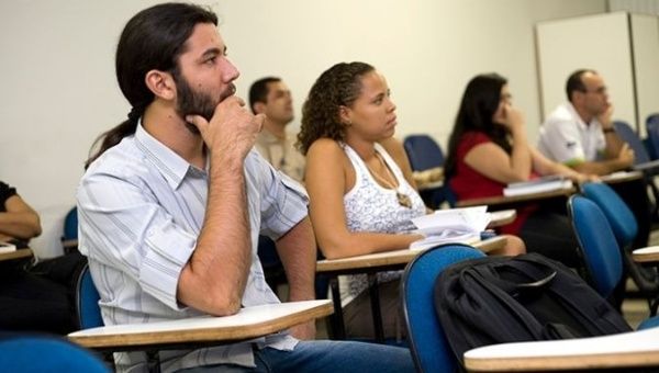 Brazil's 2019 budget may result in the end of educational grants for graduate students in the scientific fields.